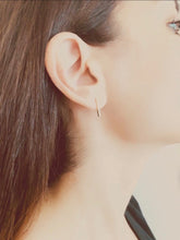 Load image into Gallery viewer, The Aquila constellation earring
