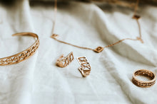 Load image into Gallery viewer, The Bridge Necklace

